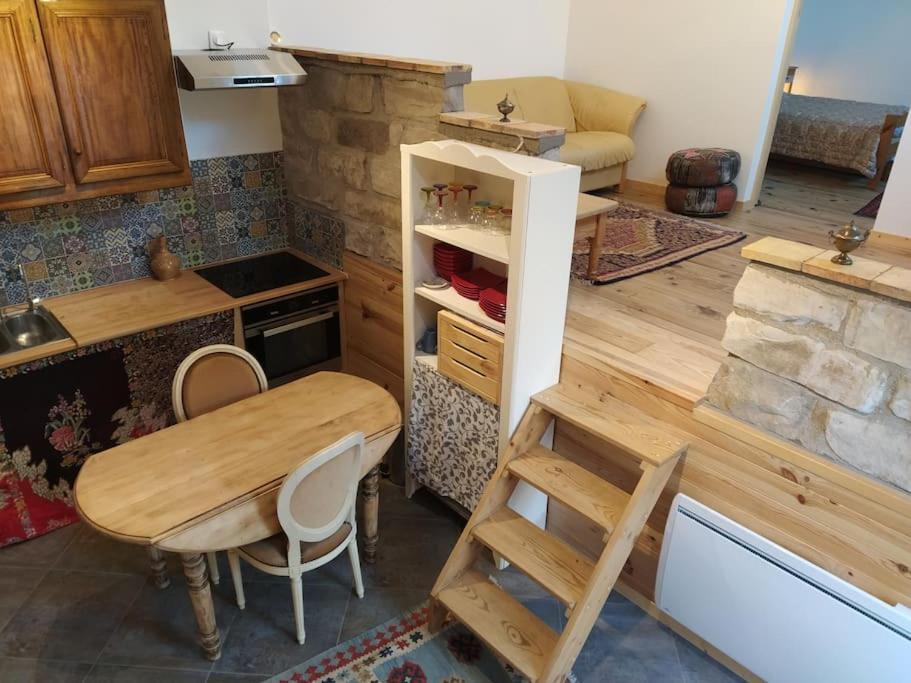 Superbe Appartement Dans Charmant Corps De Ferme Acheres-la-Foret Exterior foto